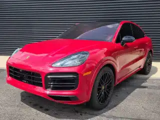 2023 Porsche Cayenne GTS's photo