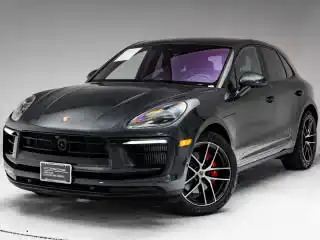 2022 Porsche Macan S's photo