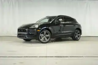 2026 Porsche Macan Base's photo