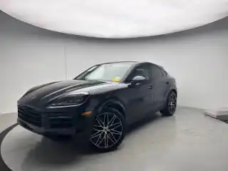 2024 Porsche Cayenne Base's photo