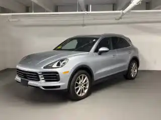 2022 Porsche Cayenne Platinum Edition's photo