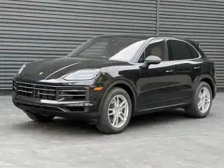 2026 Porsche Cayenne Base's photo