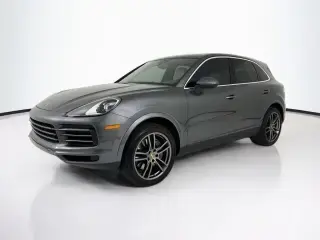 2023 Porsche Cayenne Platinum Edition photo 5
