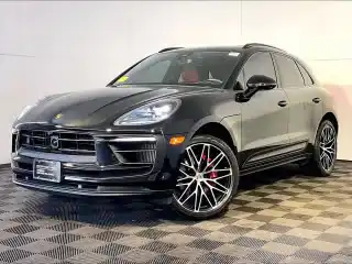 2024 Porsche Macan S's photo