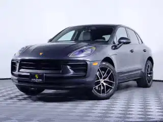 2026 Porsche Macan Base's photo