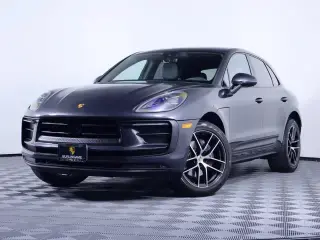 2026 Porsche Macan Base photo 5