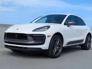 2025 Porsche Macan T's photo