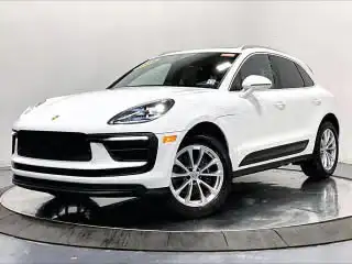 2026 Porsche Macan T's photo