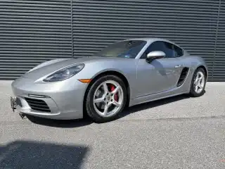 2023 Porsche 718 Cayman S's photo