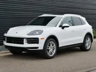 2026 Porsche Cayenne Base's photo