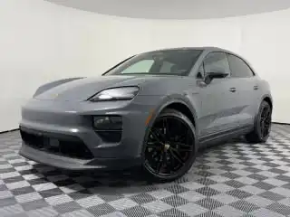 2026 Porsche Macan Macan Electric's photo