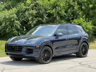 2025 Porsche Cayenne S's photo