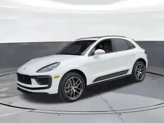 2026 Porsche Macan Base's photo