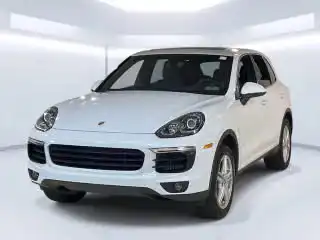 2015 Porsche Cayenne S's photo
