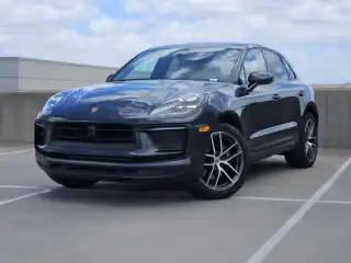 2026 Porsche Macan T's photo