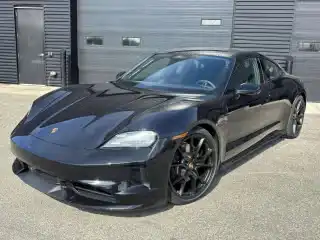 2026 Porsche Taycan 4 Black Edition's photo