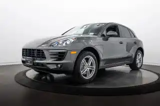 2018 Porsche Macan's photo