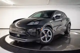 2024 Porsche Macan Macan 4 Electric's photo