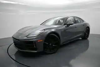 2026 Porsche Panamera 4's photo