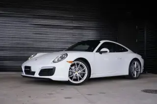 2017 Porsche 911 Carrera 4 Coupe photo 5
