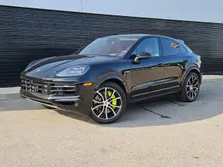 2026 Porsche Cayenne E-Hybrid's photo