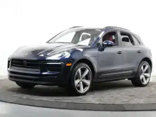 2023 Porsche Macan T's photo