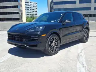 2026 Porsche Cayenne Base's photo
