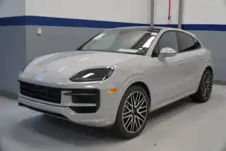 2026 Porsche Cayenne GTS's photo