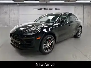 2024 Porsche Macan S's photo