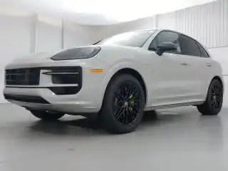 2025 Porsche Cayenne E-Hybrid's photo