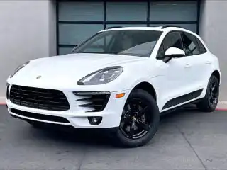 2018 Porsche Macan Sport Edition's photo