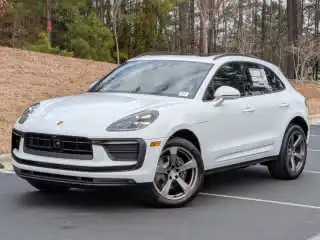 2026 Porsche Macan T's photo