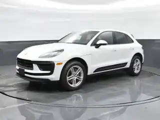2025 Porsche Macan Base's photo