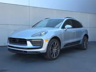 2026 Porsche Macan's photo