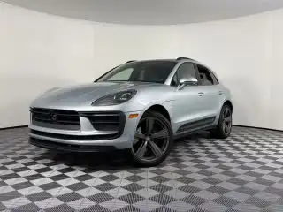 2024 Porsche Macan T's photo