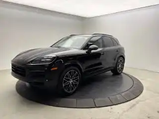 2024 Porsche Cayenne Base's photo