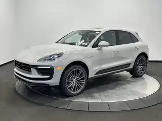 2026 Porsche Macan Base's photo