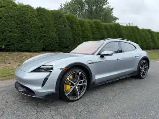 2024 Porsche Taycan Turbo S Cross Turismo's photo