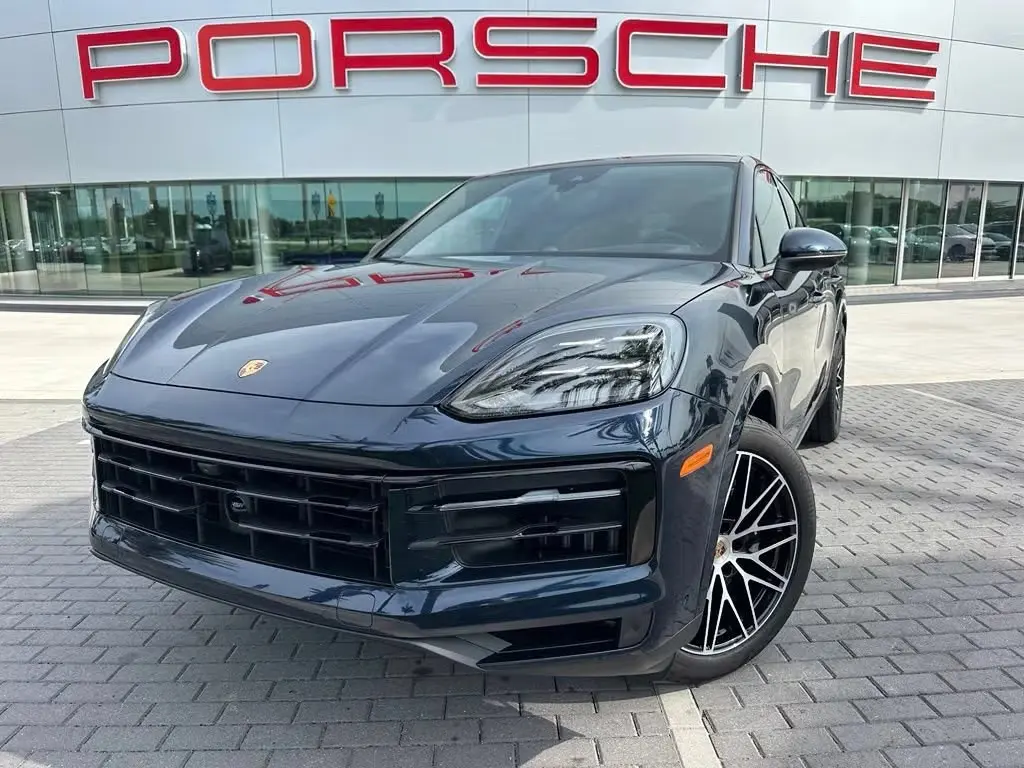 2026 Porsche Cayenne S photo 4
