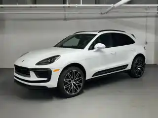 2026 Porsche Macan T's photo