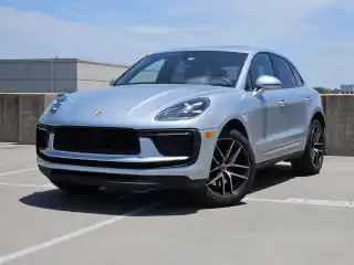 2023 Porsche Macan Base's photo