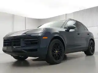 2024 Porsche Cayenne Base's photo