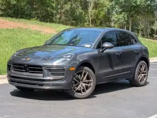 2026 Porsche Macan T's photo