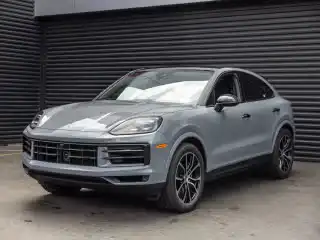 2024 Porsche Cayenne Base's photo