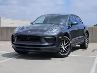 2026 Porsche Macan T's photo