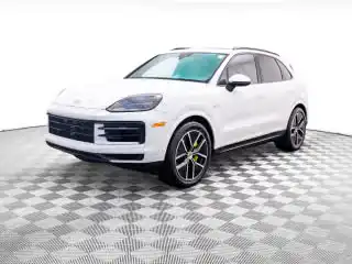 2024 Porsche Cayenne E-Hybrid's photo