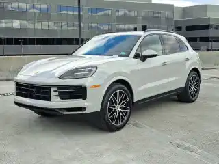 2026 Porsche Cayenne Base's photo