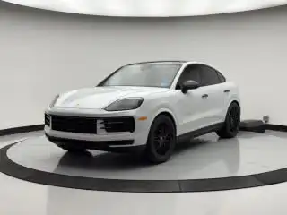 2025 Porsche Cayenne S's photo