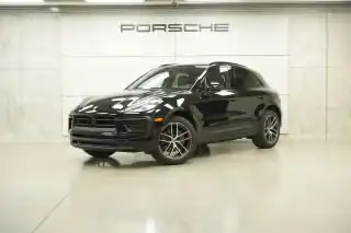 2026 Porsche Macan Base's photo