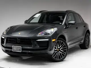 2026 Porsche Macan Base photo 5